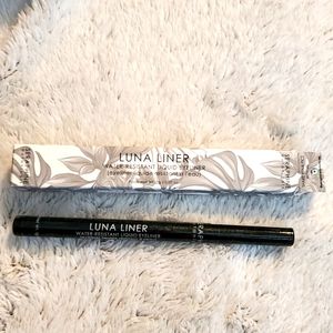 Seraphine Luna Liner Water Resistant Liquid Eyeliner Black